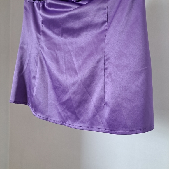 Suzy Shier | Purple y2k style satin cross back padded bust tank top - Picture 5 of 10